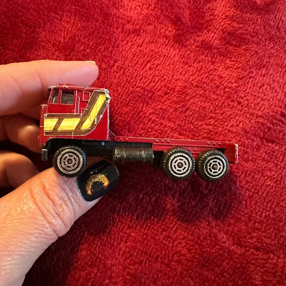Vintage Red Diecast Semi Truck Cab Flatbed 10 Wheeler Made in Hong Kong